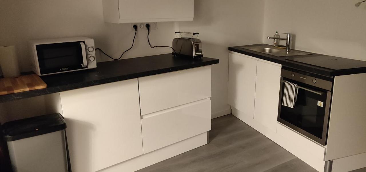 Détente - Appartement et poutres apparentes Béziers Esterno foto