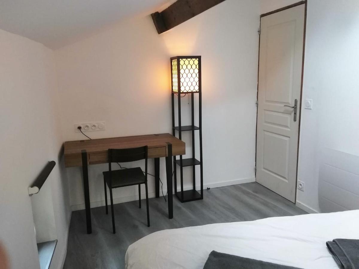 Détente - Appartement et poutres apparentes Béziers Esterno foto