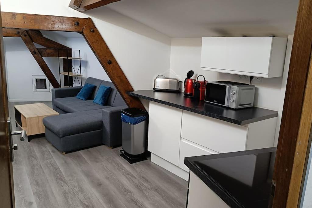 Détente - Appartement et poutres apparentes Béziers Esterno foto