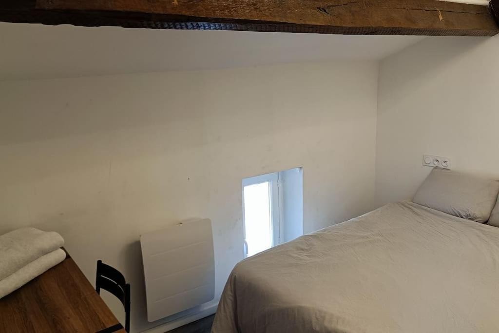 Détente - Appartement et poutres apparentes Béziers Esterno foto