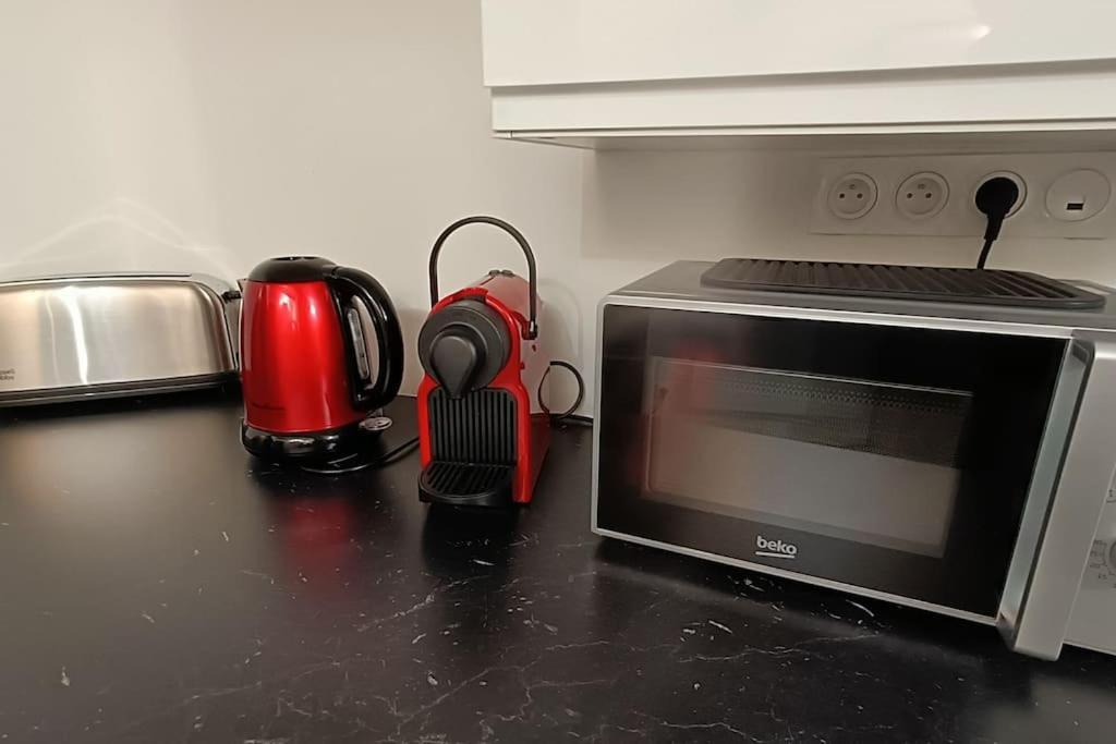 Détente - Appartement et poutres apparentes Béziers Esterno foto